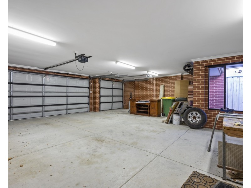 7 Castaway Cove, Halls Head WA 6210