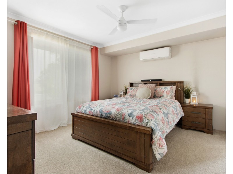 6 Warrior Pass, Bertram WA 6167