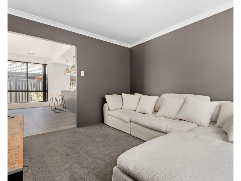 13 Bylong Street, Wellard WA 6170