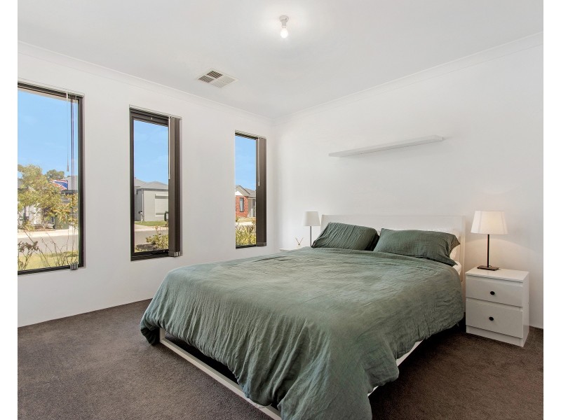 13 Bylong Street, Wellard WA 6170