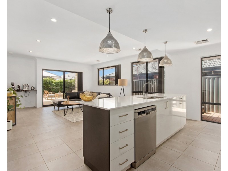 13 Bylong Street, Wellard WA 6170