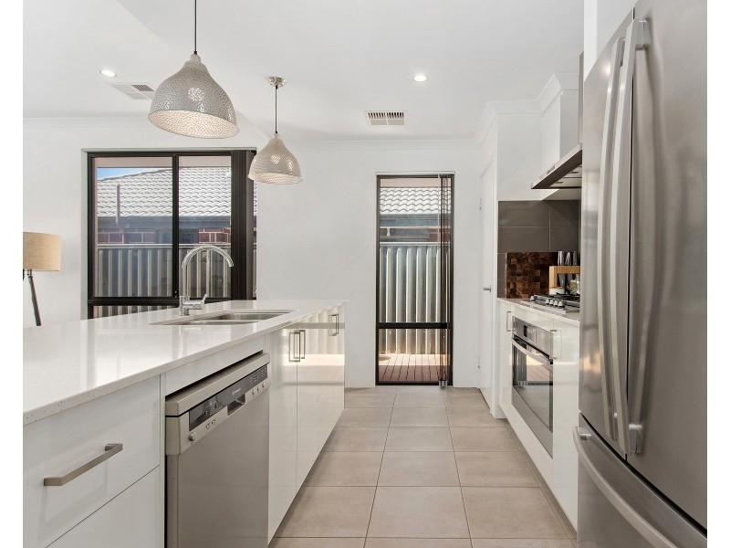 13 Bylong Street, Wellard WA 6170