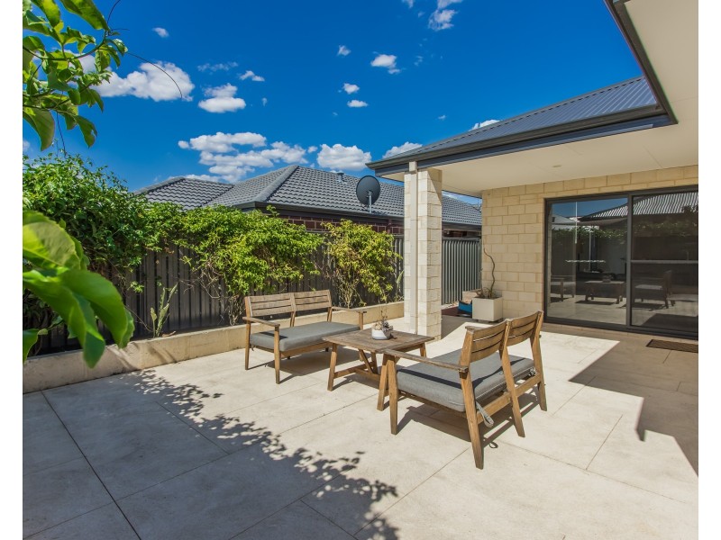 13 Bylong Street, Wellard WA 6170