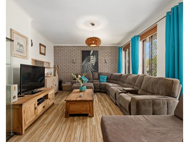 75 Sicklemore Road, Parmelia WA 6167