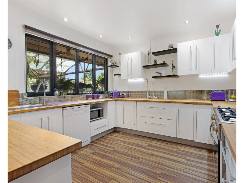 75 Sicklemore Road, Parmelia WA 6167