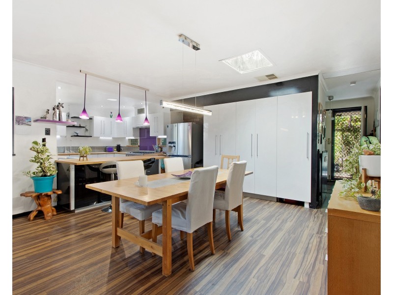 75 Sicklemore Road, Parmelia WA 6167