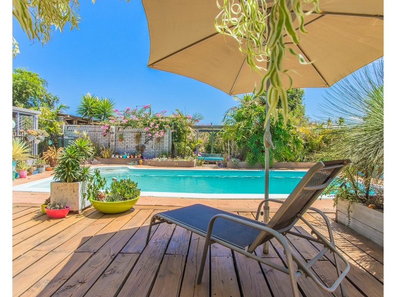 75 Sicklemore Road, Parmelia WA 6167