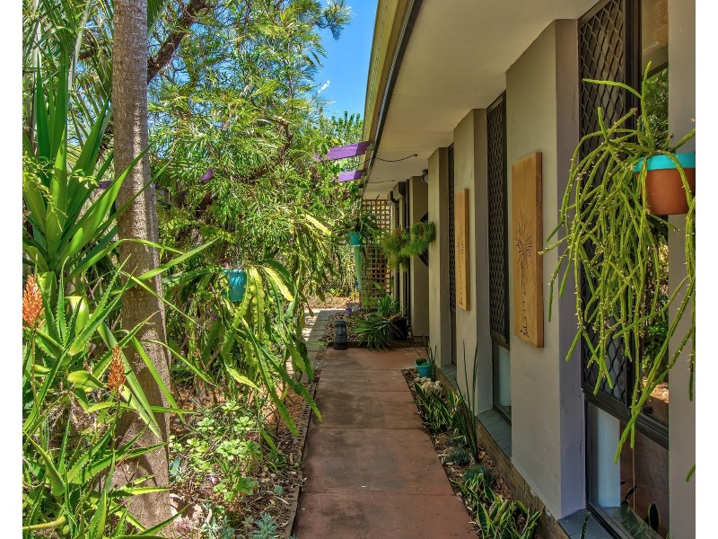 75 Sicklemore Road, Parmelia WA 6167