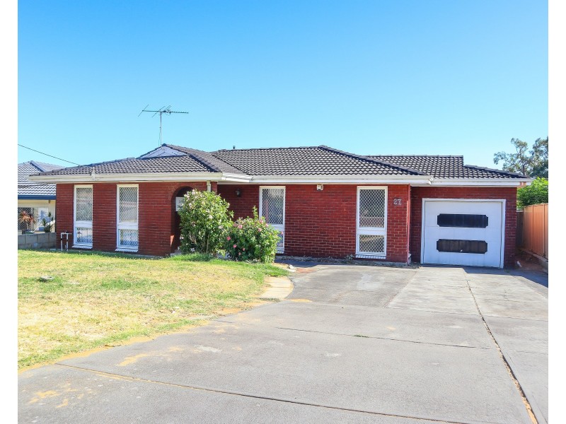 27 Sulphur Road, Orelia WA 6167