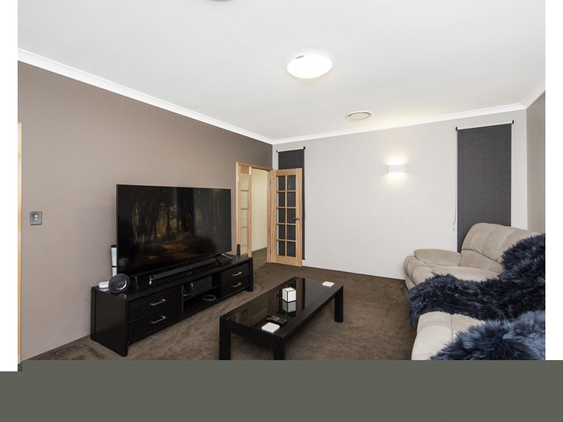 31 Carmen Circuit, The Vines WA 6069