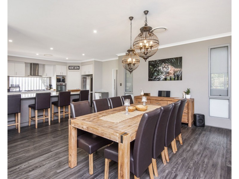 31 Carmen Circuit, The Vines WA 6069