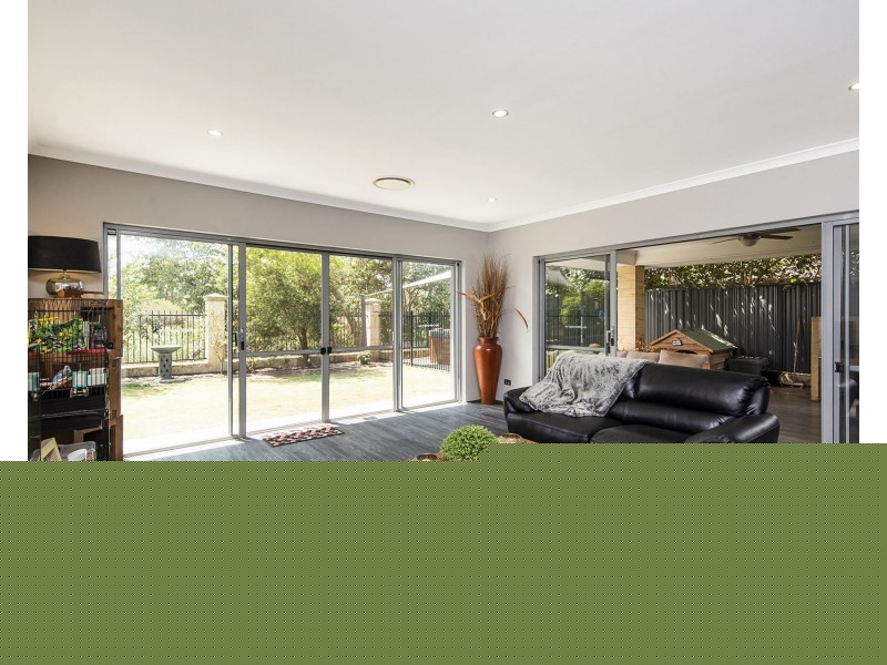 31 Carmen Circuit, The Vines WA 6069