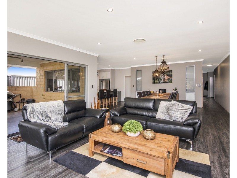 31 Carmen Circuit, The Vines WA 6069