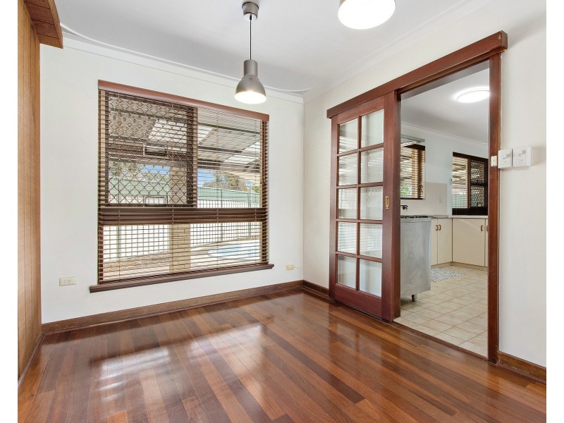 2 Cockman Way, Orelia WA 6167