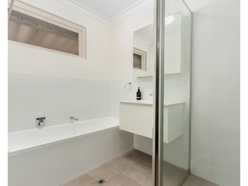 2 Cockman Way, Orelia WA 6167