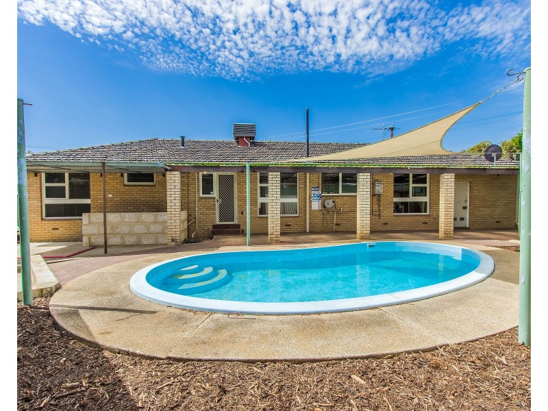 2 Cockman Way, Orelia WA 6167