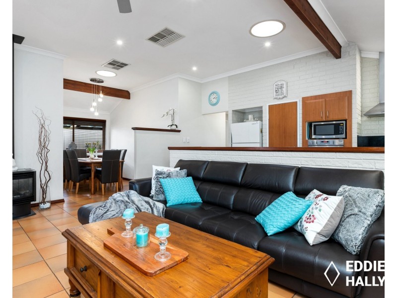 15 Iris Place, Yangebup WA 6164