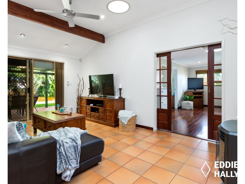 15 Iris Place, Yangebup WA 6164