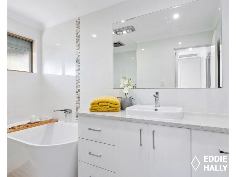 15 Iris Place, Yangebup WA 6164