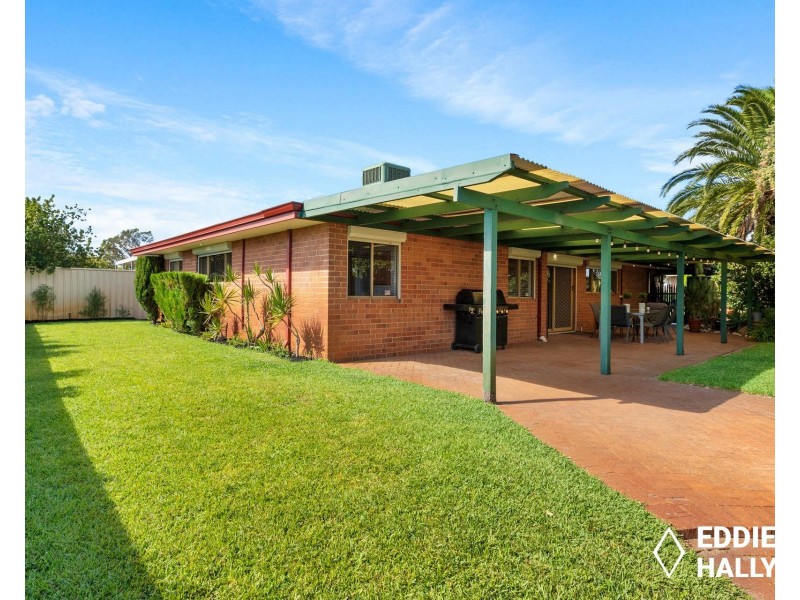 15 Iris Place, Yangebup WA 6164