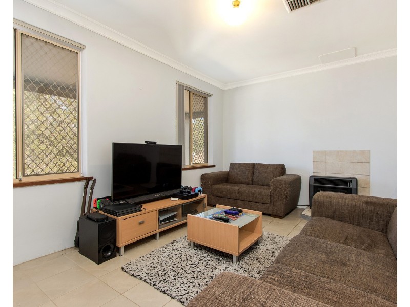 55 Parmelia Avenue, Parmelia WA 6167