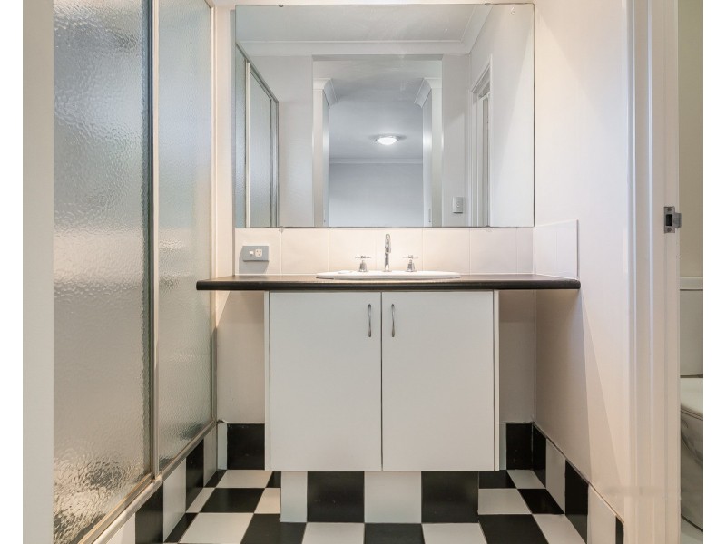 16 Charlton Way, Bertram WA 6167