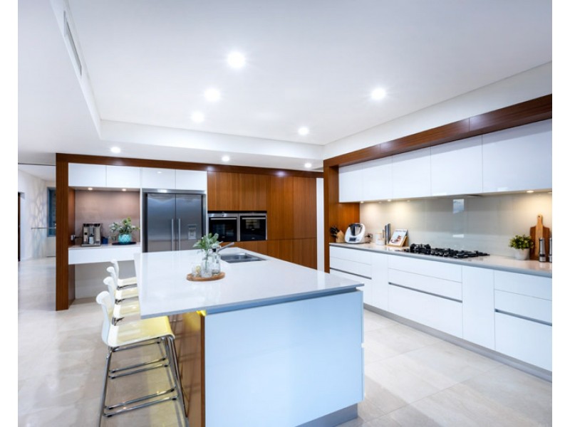 9 Catesby Street, City Beach WA 6015