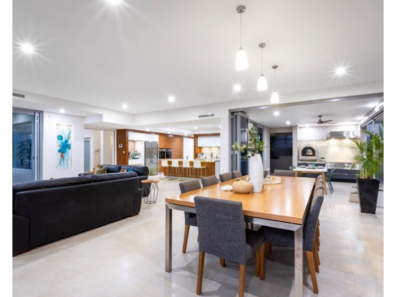 9 Catesby Street, City Beach WA 6015