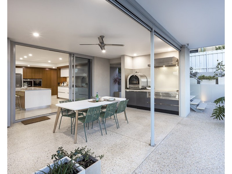 9 Catesby Street, City Beach WA 6015