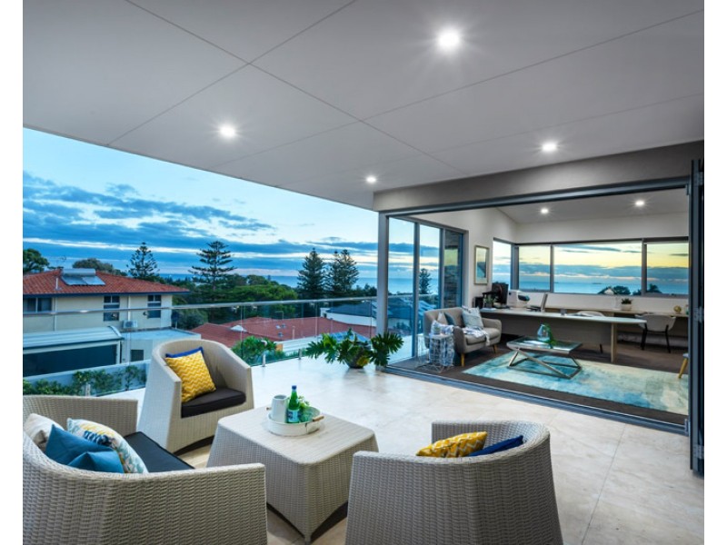 9 Catesby Street, City Beach WA 6015