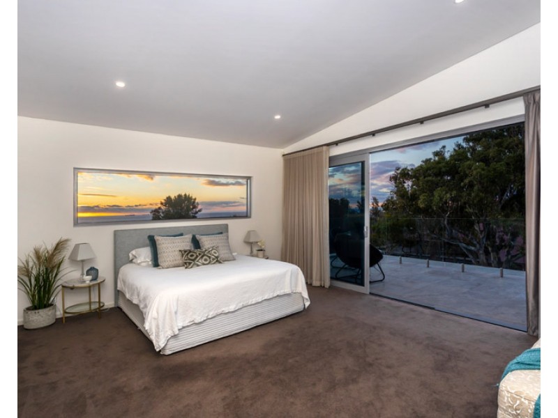 9 Catesby Street, City Beach WA 6015