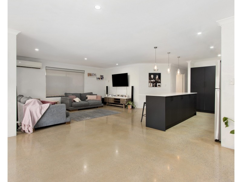 9 Karakin Place, Bertram WA 6167