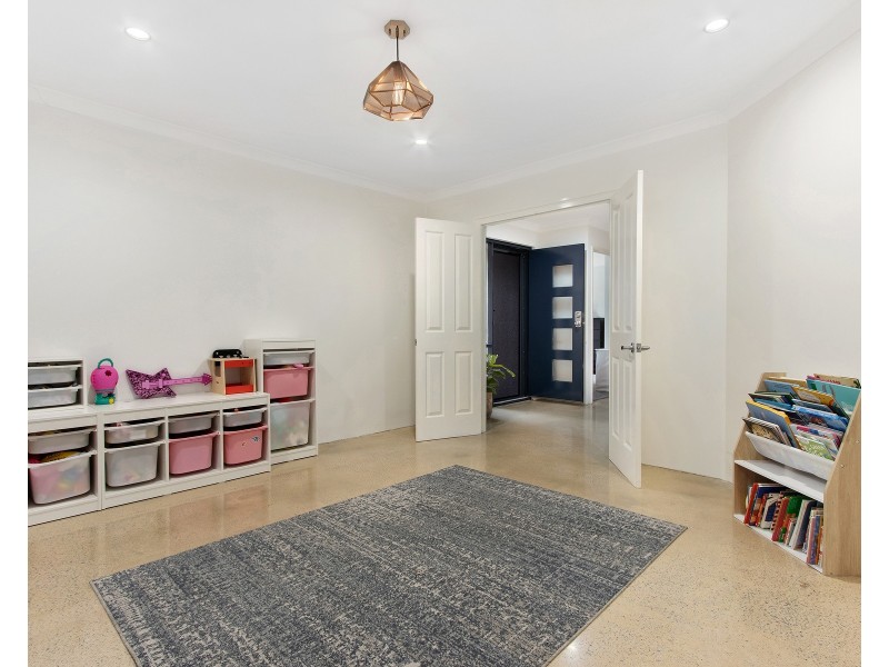 9 Karakin Place, Bertram WA 6167