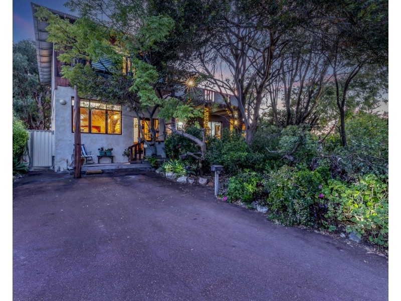 18 Bight Reefs Road, Singleton WA 6175