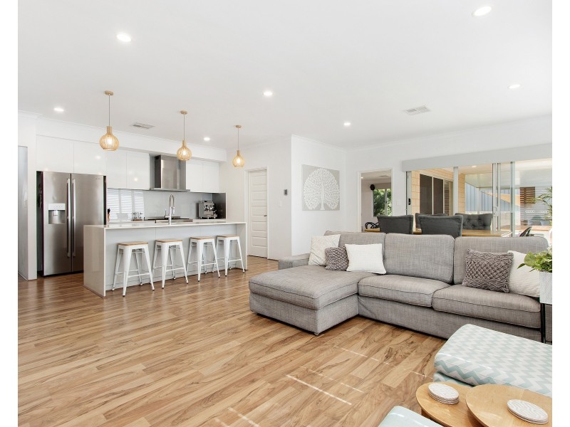 78 Bellingham Parade, Wellard WA 6170