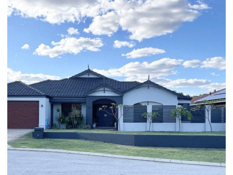 4 Kawoor Mews, Bertram WA 6167