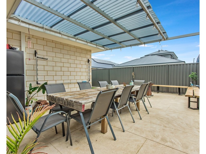 11 Bylong Street, Wellard WA 6170