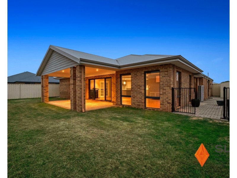 30 Waxflower Bend, Huntingdale WA 6110