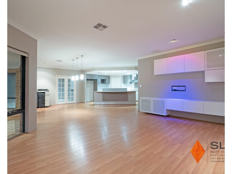 30 Waxflower Bend, Huntingdale WA 6110