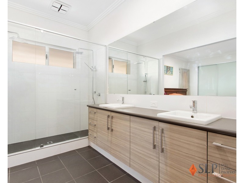 4 Trivalve Road, Baldivis WA 6171