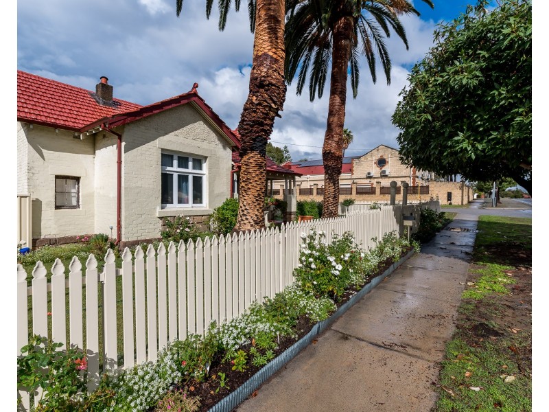 20 Raleigh Road, Bayswater WA 6053