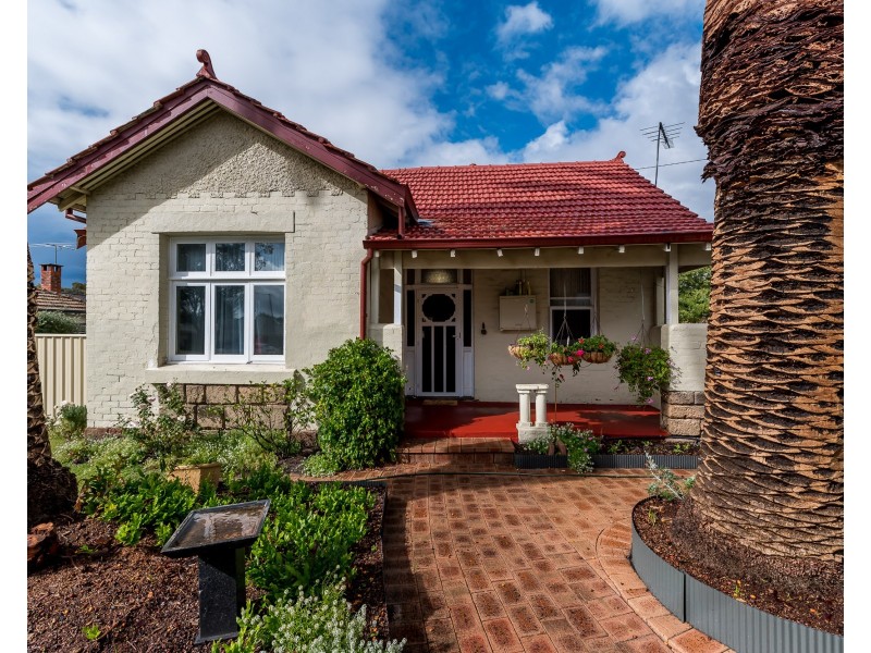 20 Raleigh Road, Bayswater WA 6053