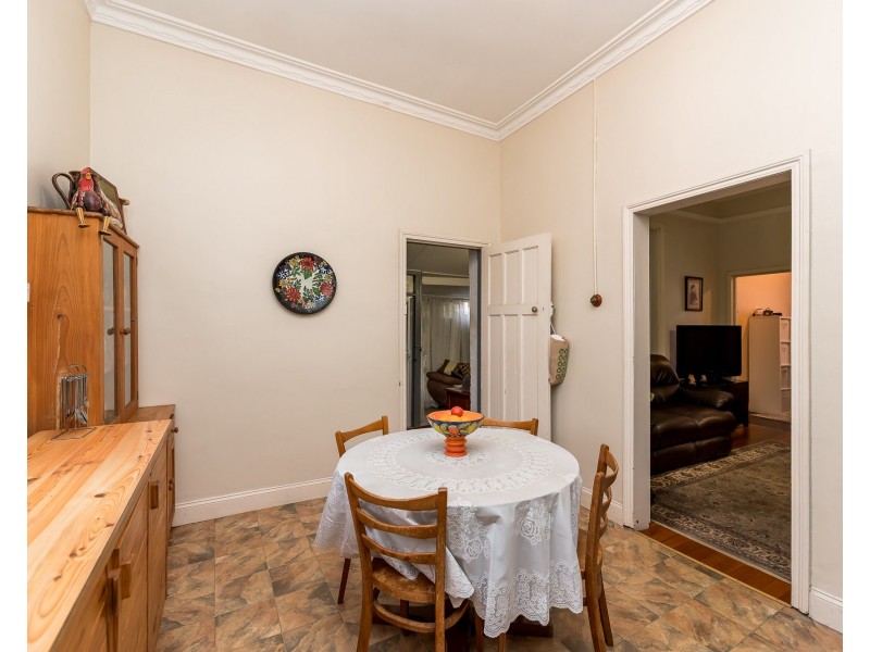 20 Raleigh Road, Bayswater WA 6053