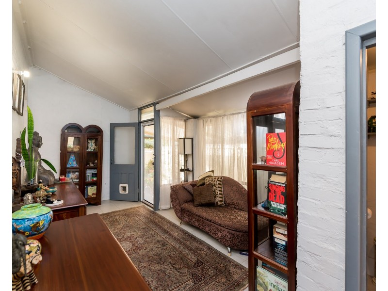 20 Raleigh Road, Bayswater WA 6053