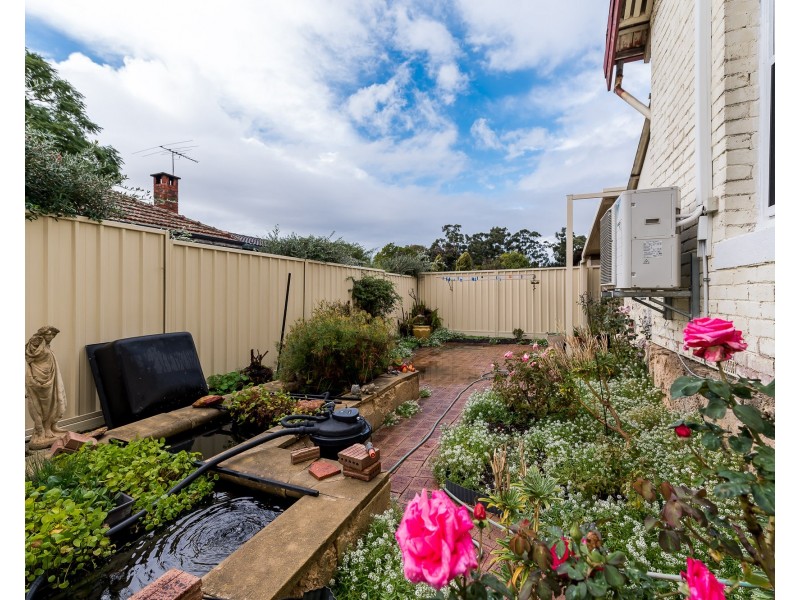 20 Raleigh Road, Bayswater WA 6053