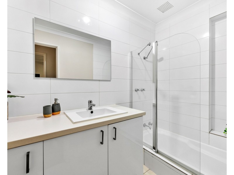 53 Williambury Drive, Yangebup WA 6164