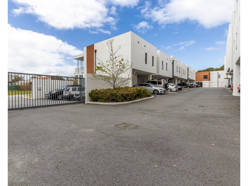 13/7 Juliet Road, Coolbellup WA 6163