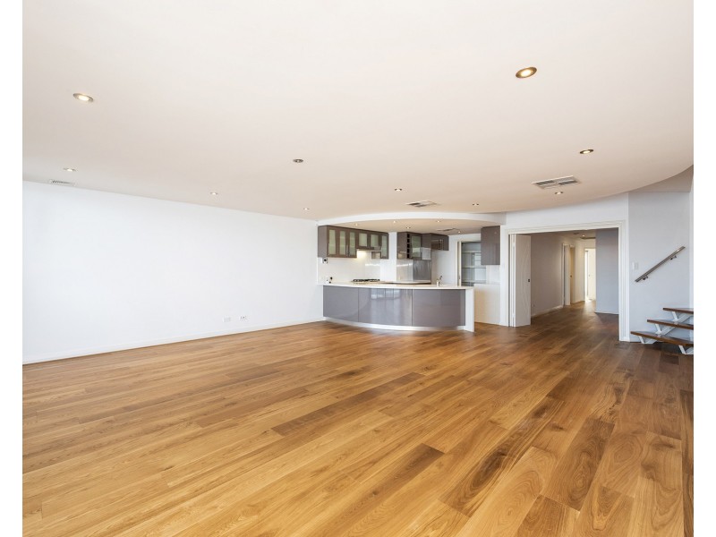 7/3 Galileo Loop, Mandurah WA 6210