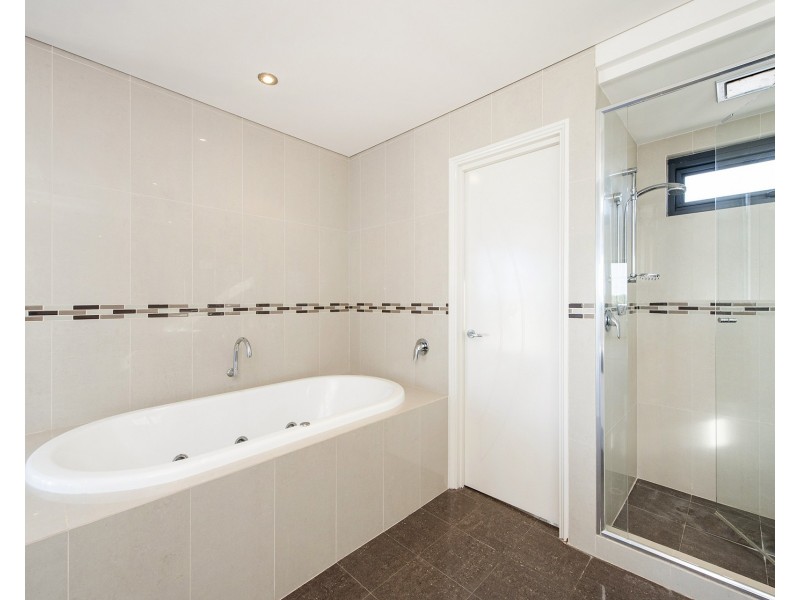 7/3 Galileo Loop, Mandurah WA 6210