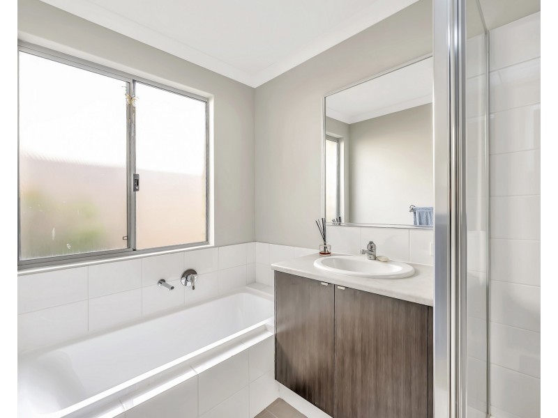 92 Aurea Boulevard, Golden Bay WA 6174